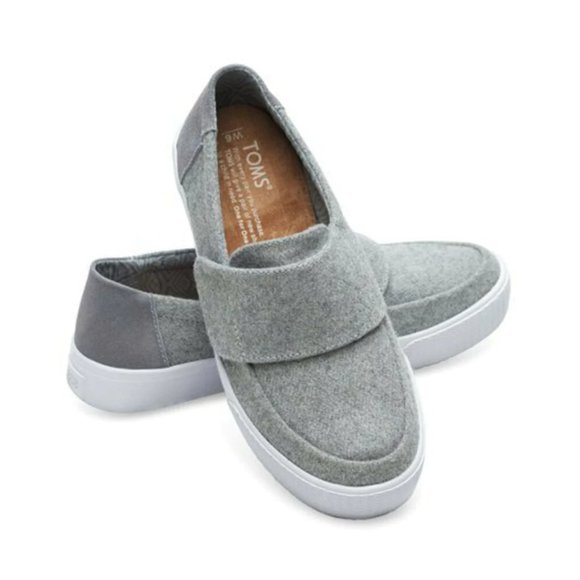 SOLD | TOMS Altair Slip on Shoes - Size 6.5 - Picture 1 of 12